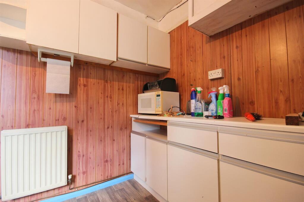 House in Hull - More
