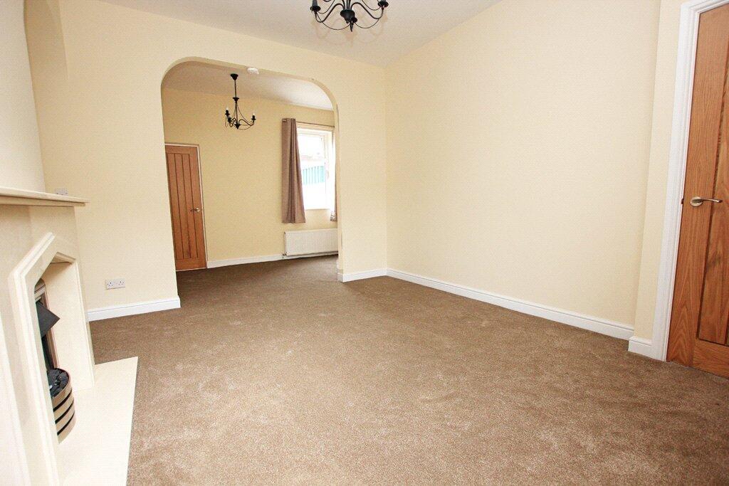27 Russell Street, Skipton, BD23 2DX photo 4