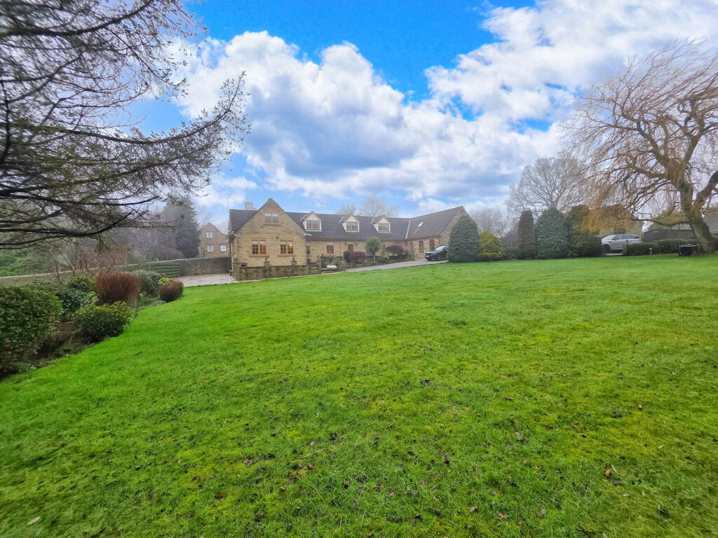 5-bed house on Kingwell Road,Worsbrough,Barnsley,S70 4AG, £950,000