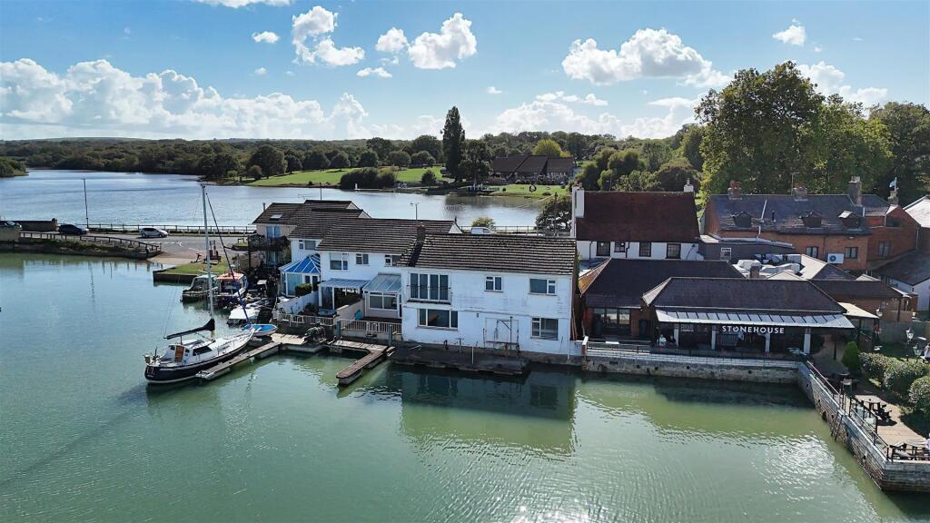 3-bed detached on Creekside At Wootton Bridge, £435,000