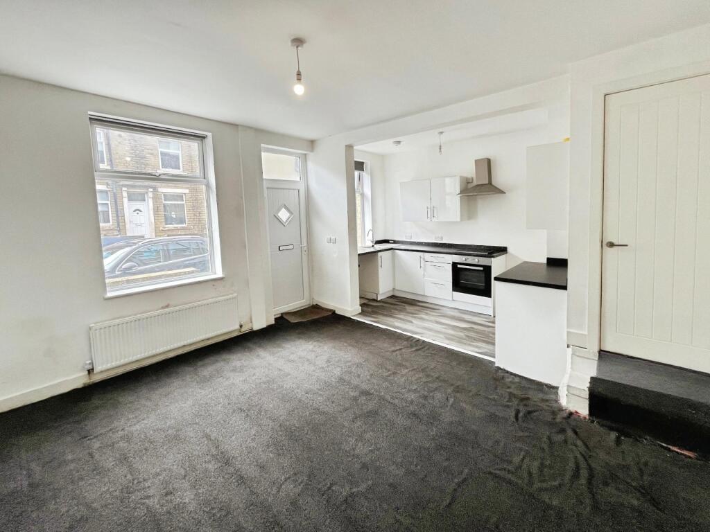 House in Calderdale, Mount Pellon, Pellon - View 6