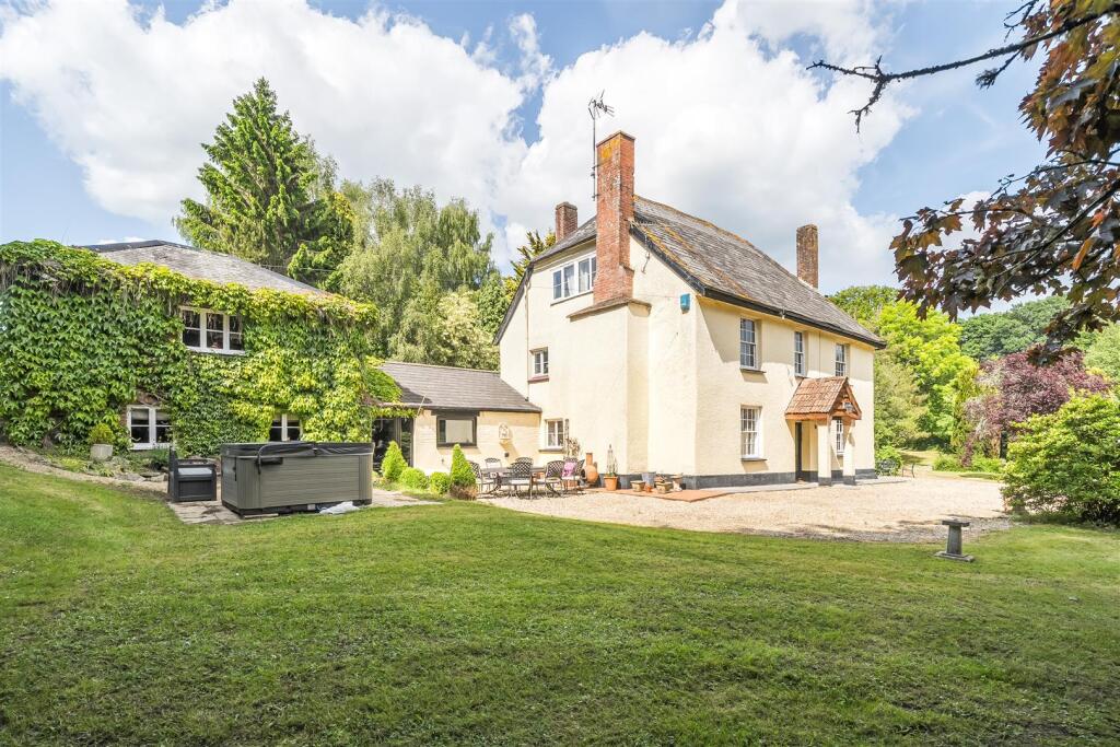 Main image of property: Tedburn Road, Whitestone, Exeter