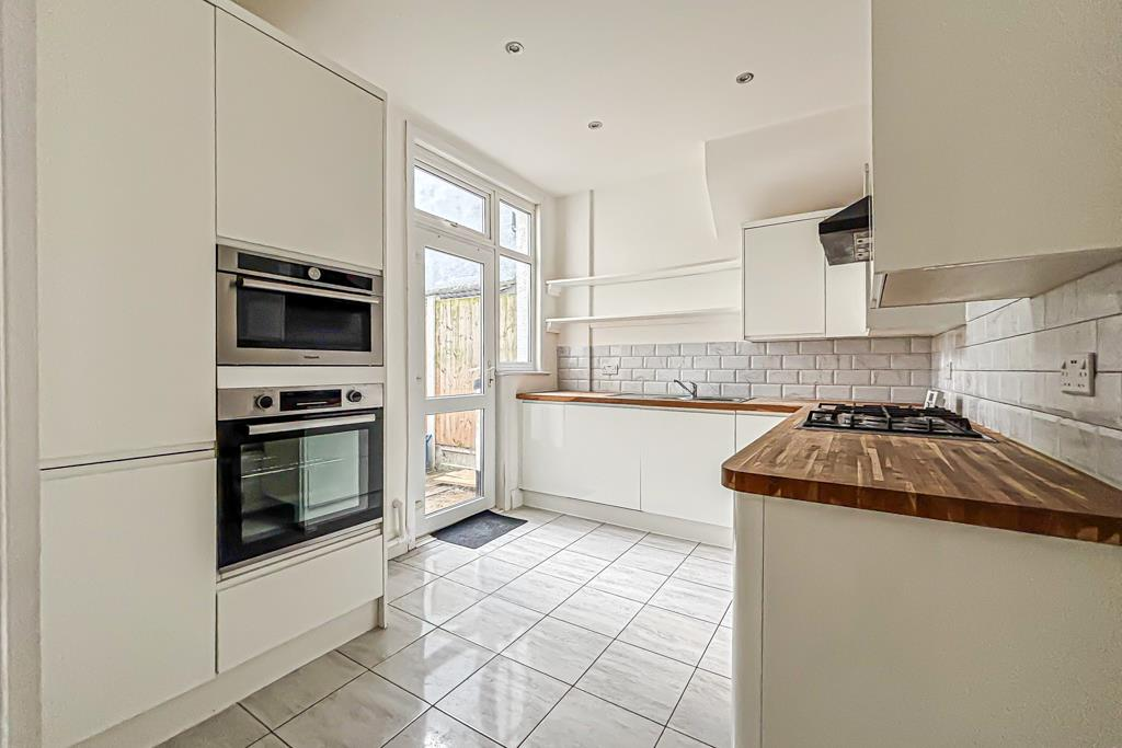 Beedell Avenue, Westcliff-on-Sea photo 4