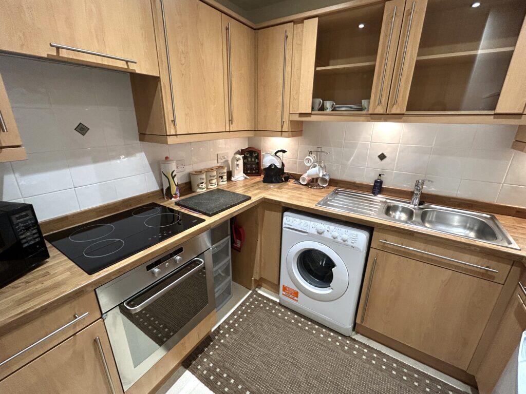 6 Kiln Avenue, Mirfield, WF14 0HU photo 4