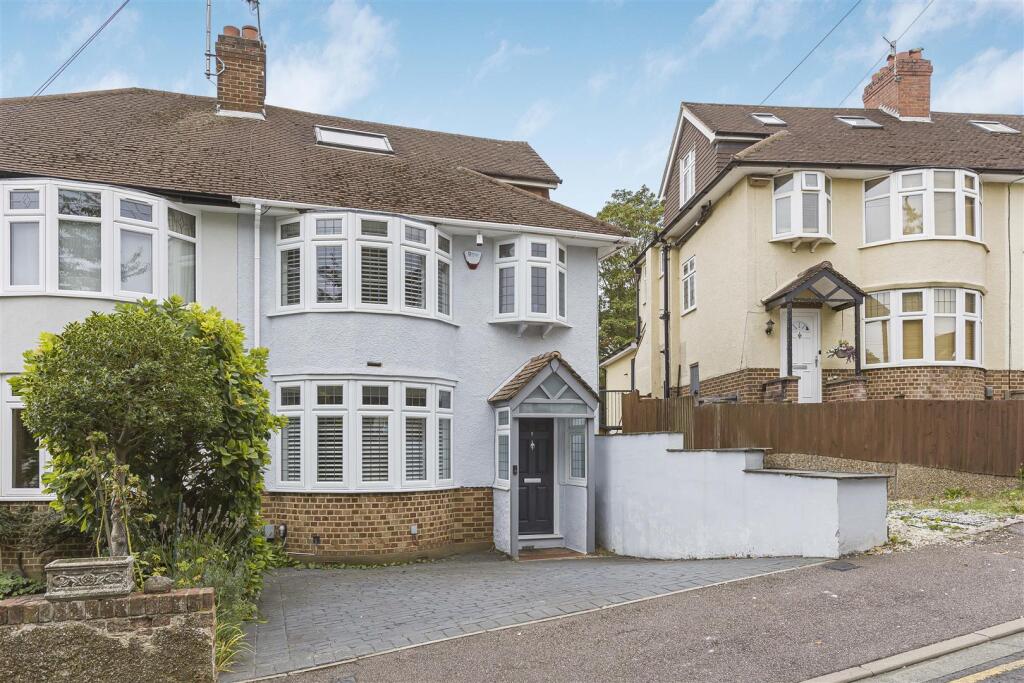 4-bed semi-detached on Greenways, Hertford, £835,000