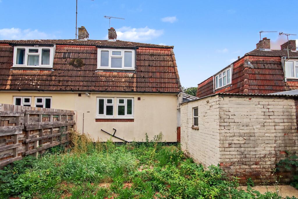 27 Elizabeth Road, Suffolk, IP27 0EZ photo 4