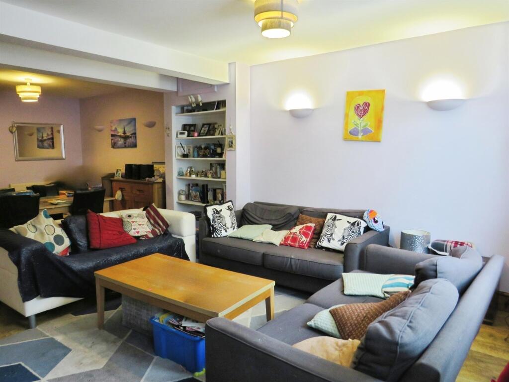 Hermitage Street, Crewkerne photo 2
