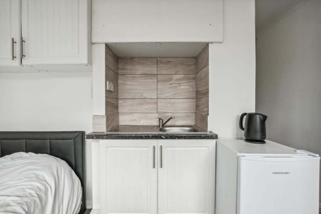 Apartment in London - More