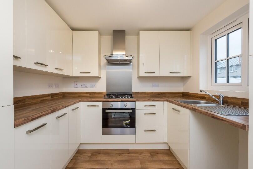 House in Wrexham Road Chester, Dodleston - View 3