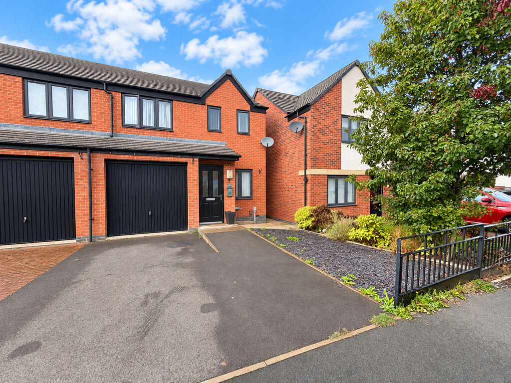 3-bed semi-detached on Columbia Crescent, Wolverhampton, £265,000