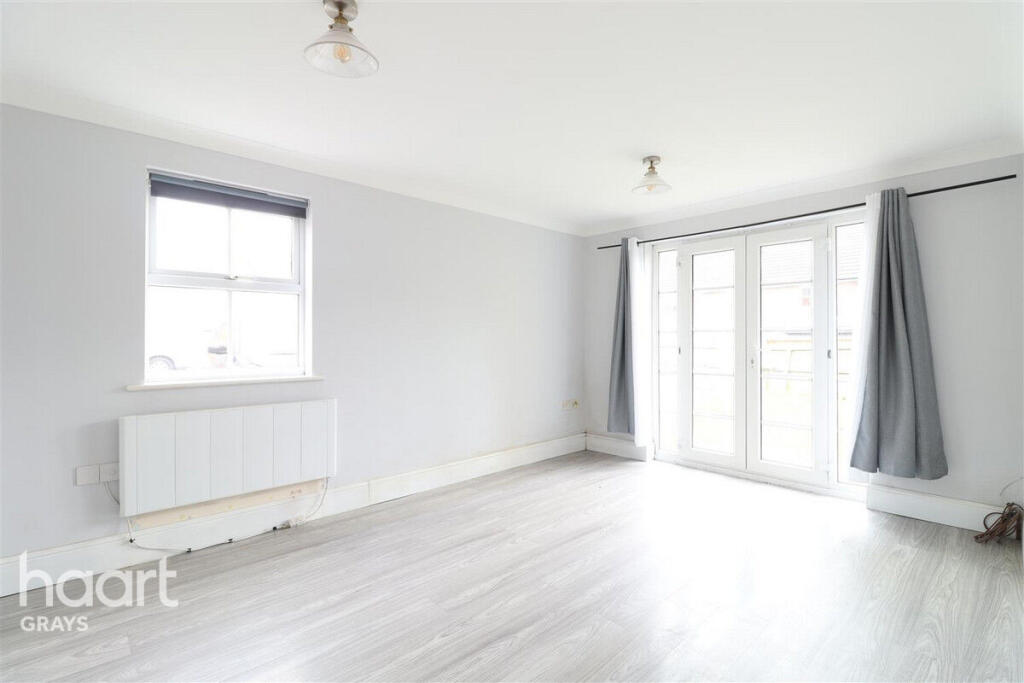 Main image of property: Rawlyn Close, Grays