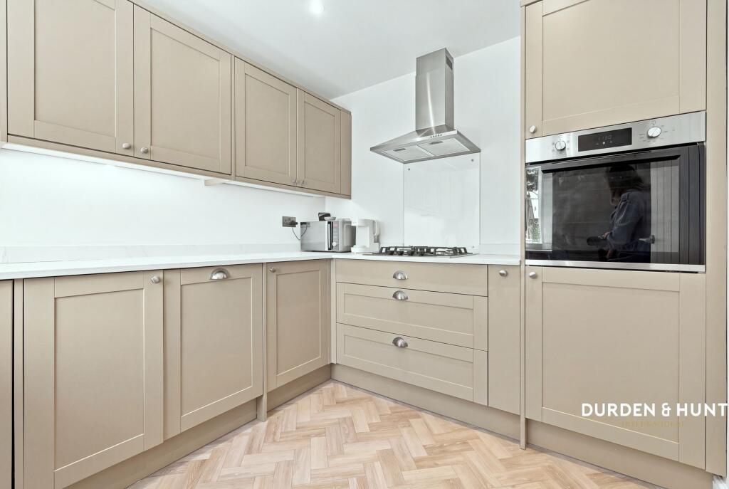 House in Epping Forest, Ongar - View 5