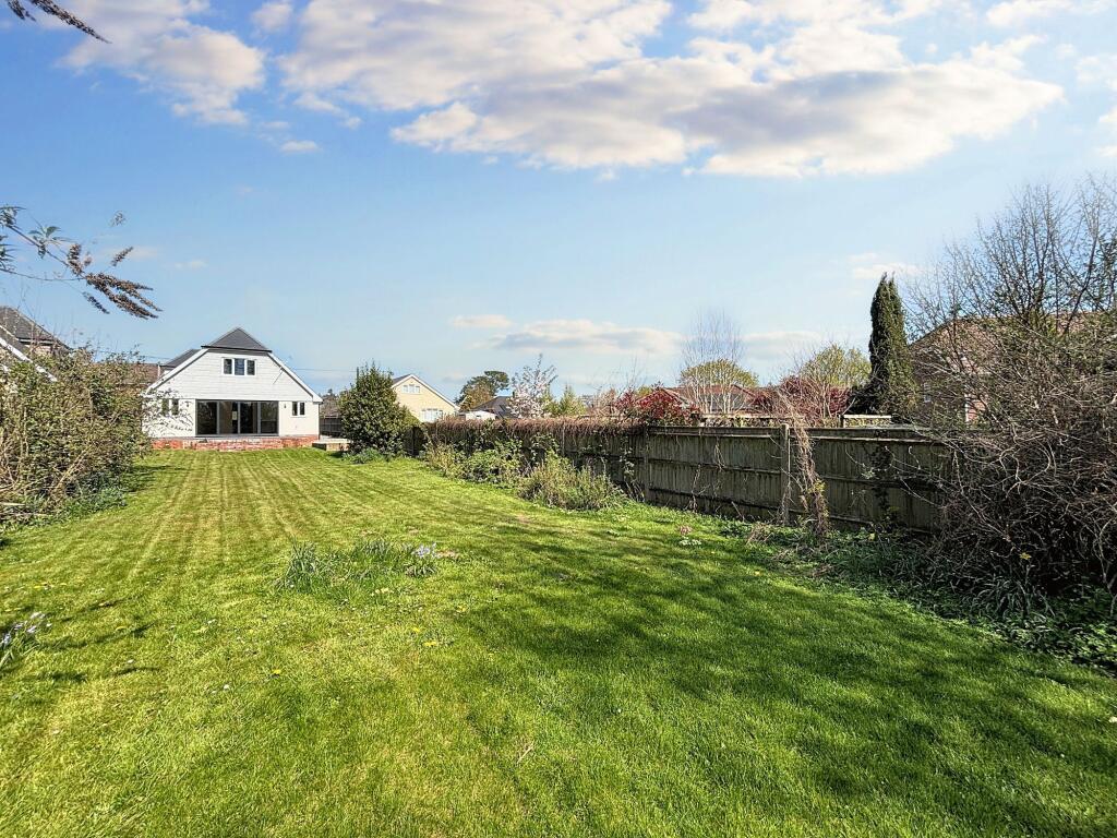 5-bed detached on Jubilee Road, Fordingbridge, SP6, £675,000