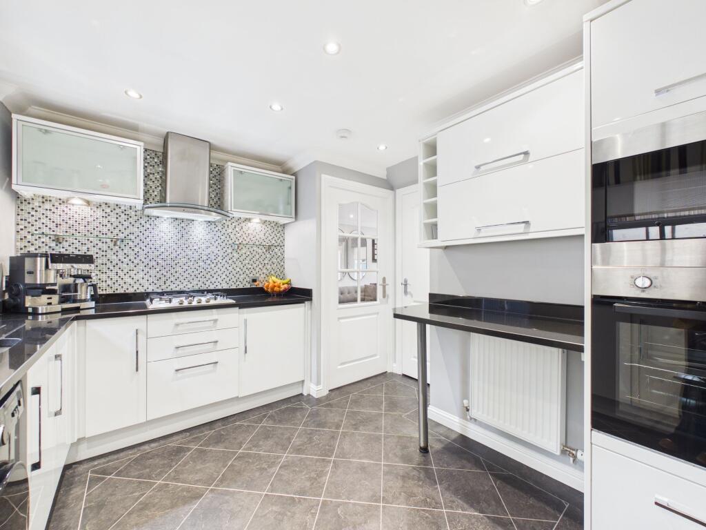 House in Blantyre, West Craigs - View 5