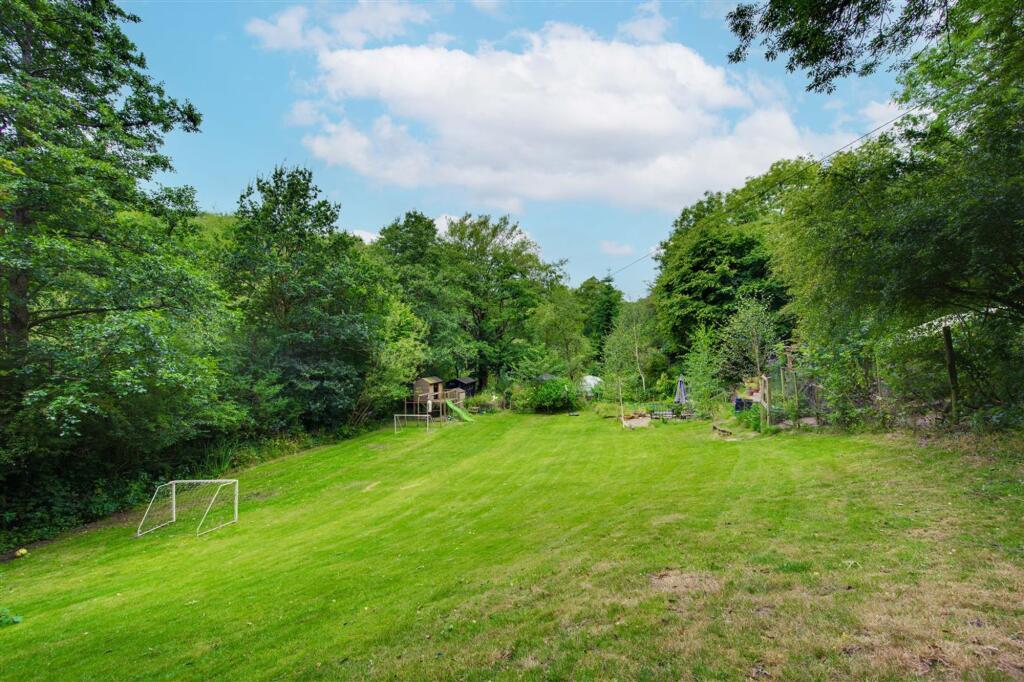 House in Congleton, Brook Valley, Buglawton - View 2