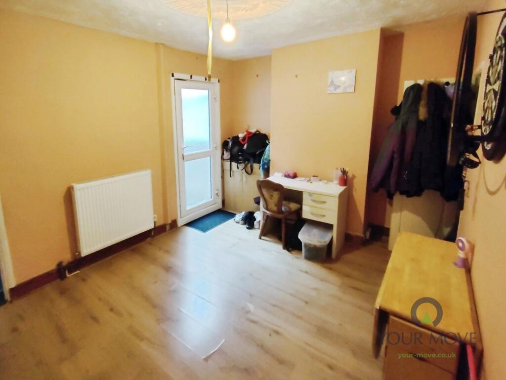 House in Chatham, Medway - View 5