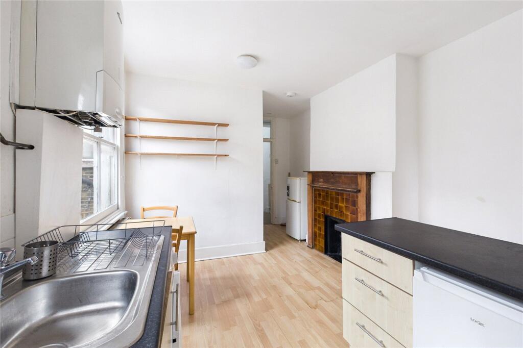 Apartment in London - View 4