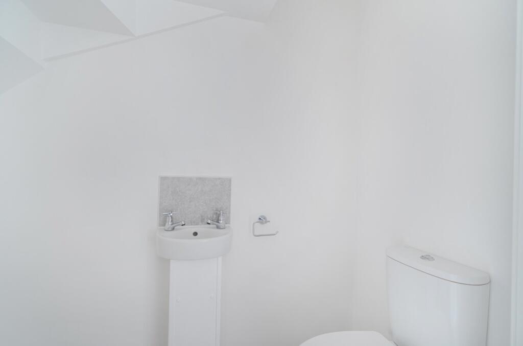 House in Rushcliffe, Radcliffe-on-Trent - View 5
