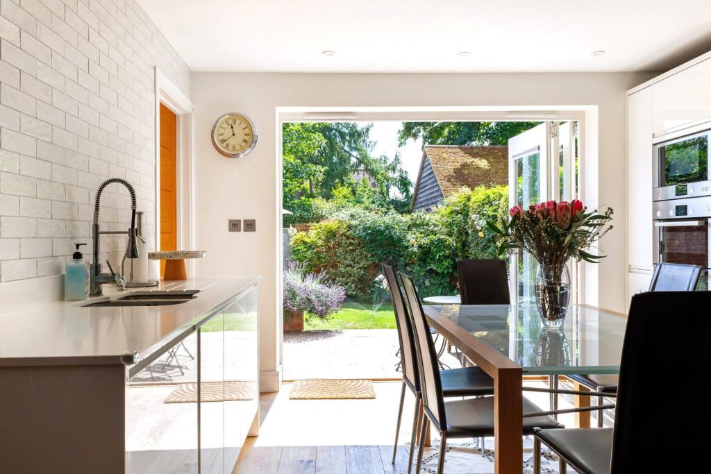 House in Marlow, Buckinghamshire - View 4