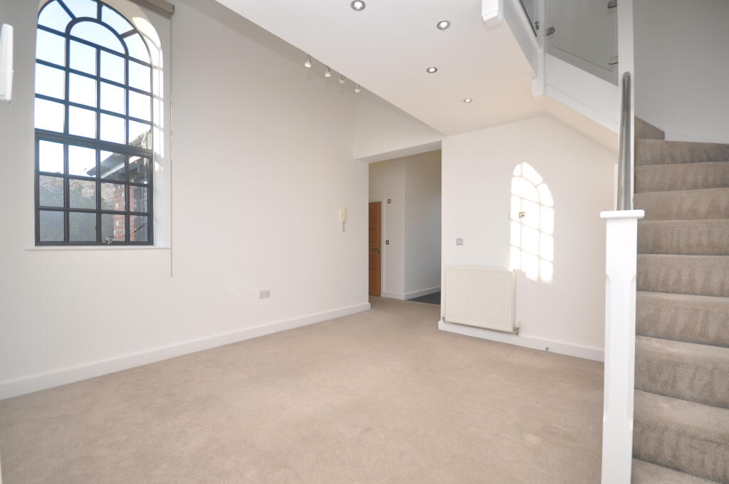 Apartment in Chelmsford - View 4