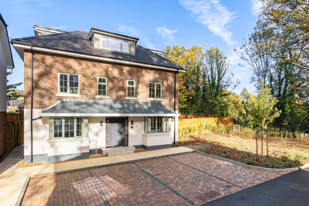 Main image of property: Chapel Gardens, Alton, GU34