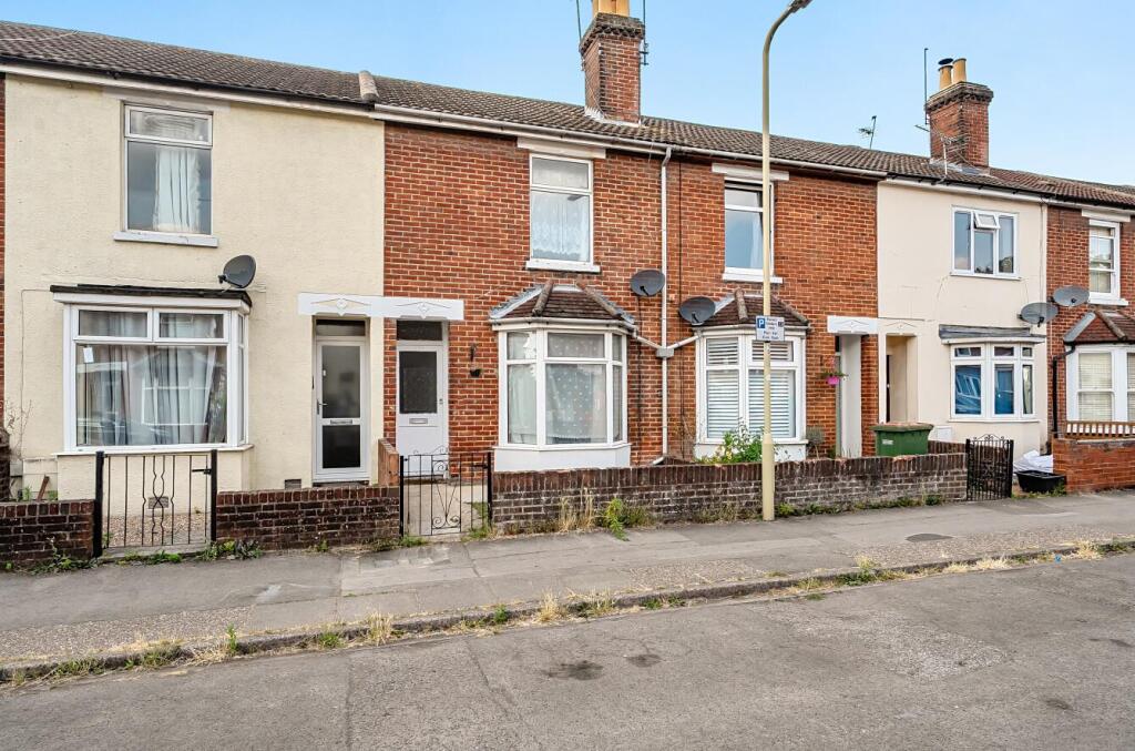Main image of property: High Street, Eastleigh