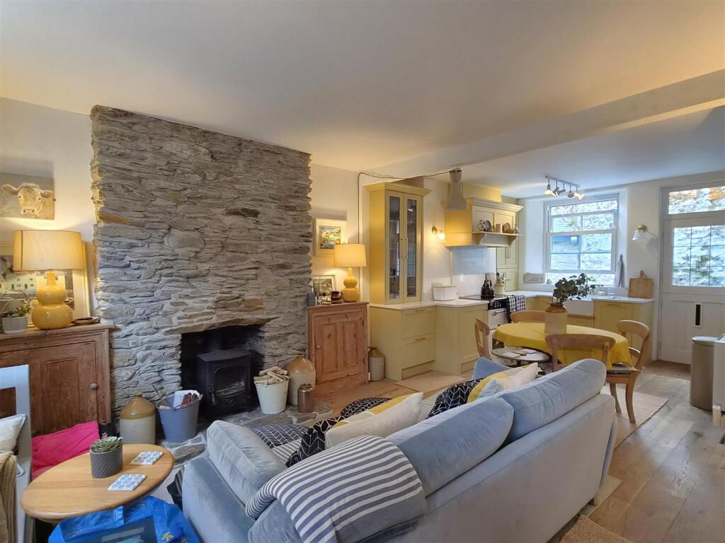 Main image of property: East Hill, Polruan
