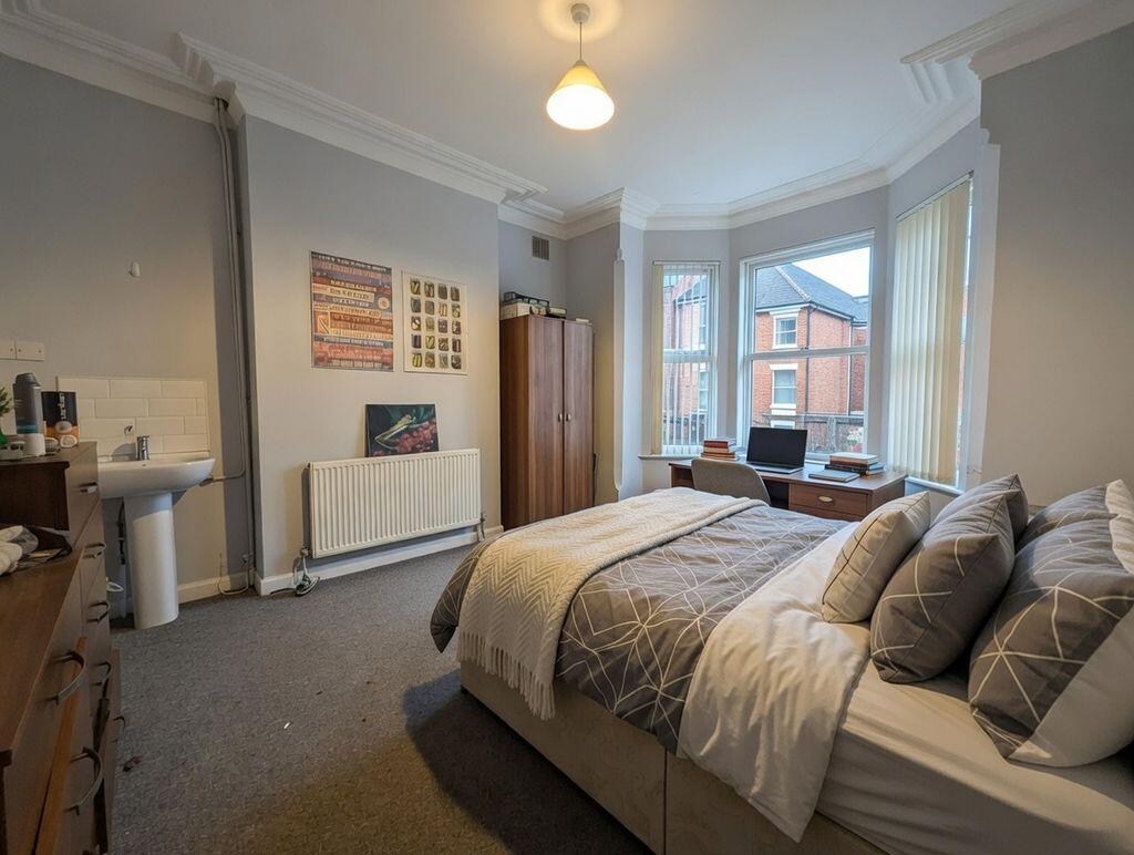 House in Nottingham - View 4