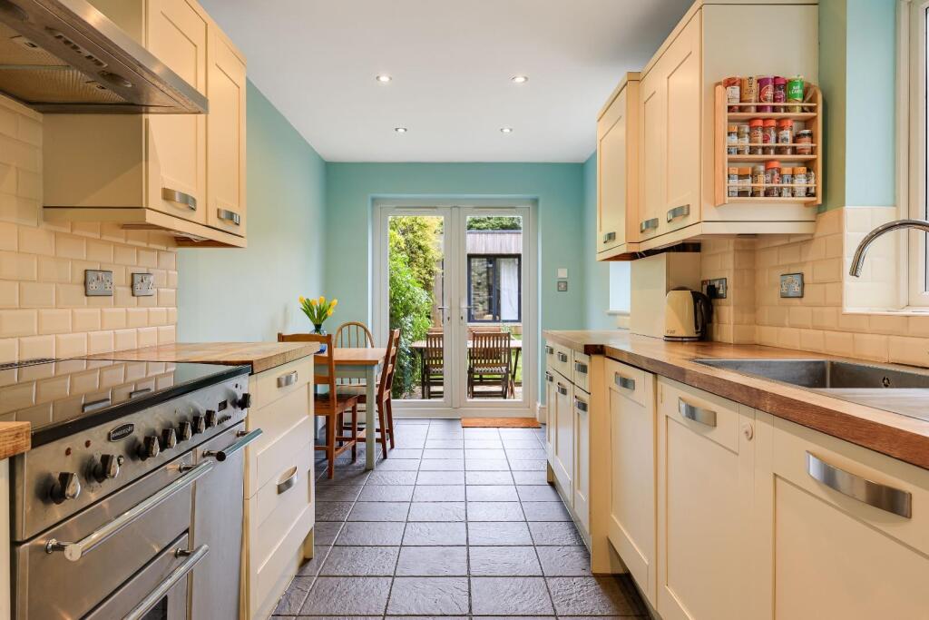 House in Cambridge - View 3