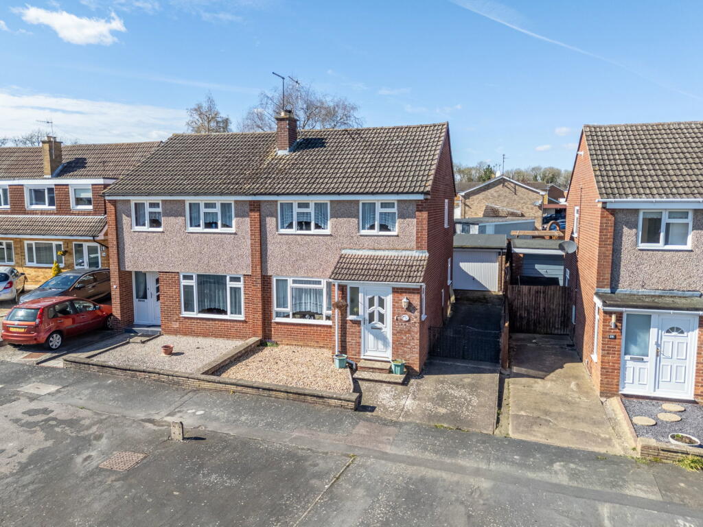 Main image of property: Farnham Drive, Rushden, NN10 9JH