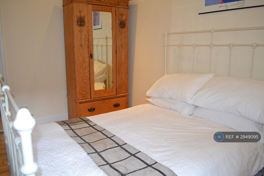 Apartment in Glasgow - View 4