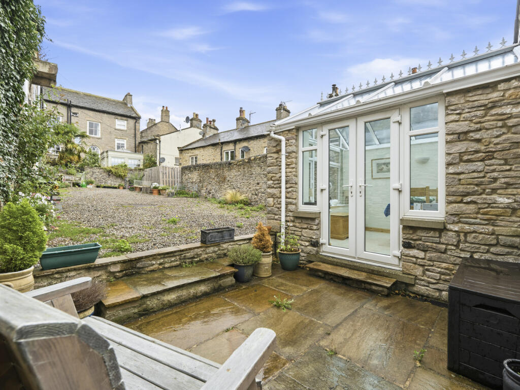 House in Darlington - View 2
