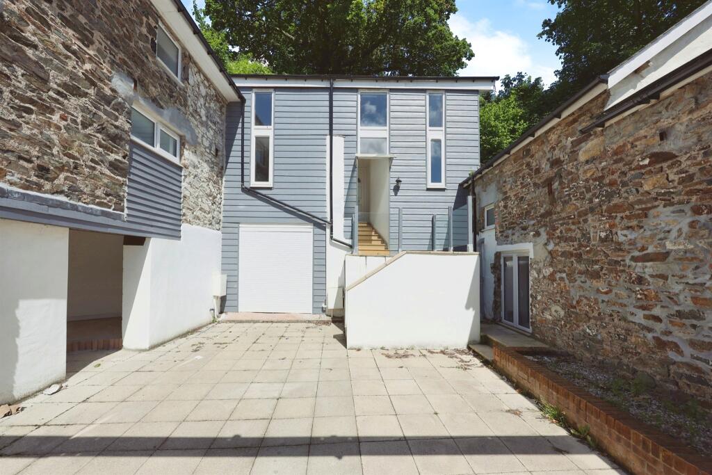 Main image of property: Fore Street, Ivybridge