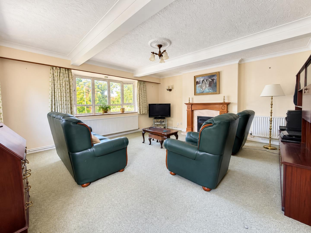 House in Peterborough - View 4