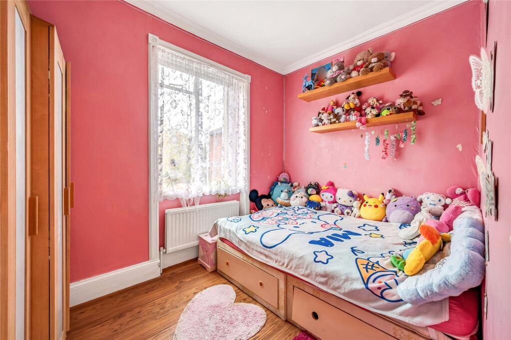 Apartment in London - View 5