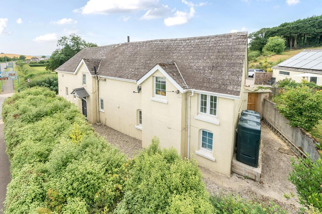 5-bed detached on Totnes Road, Ipplepen , £650,000