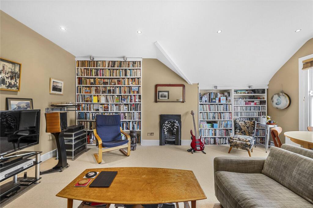Apartment in London - View 4