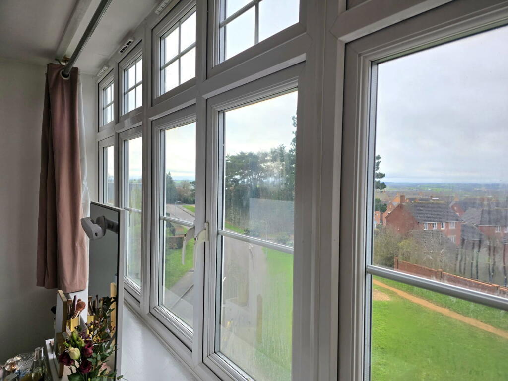 Apartment in Duston, St Crispin's, Upton - View 4