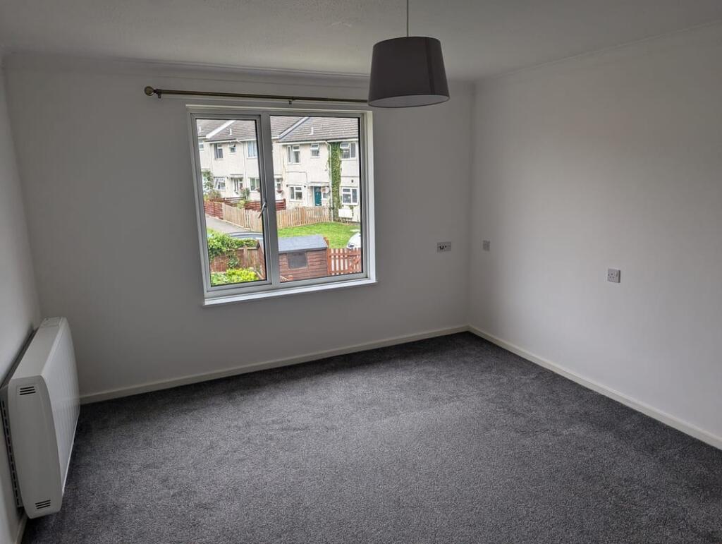 Apartment in Southampton - View 5
