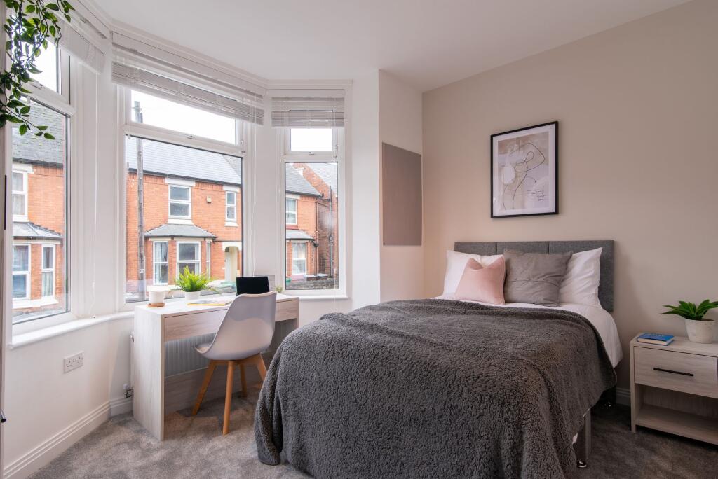 House in Nottingham, Radford - View 4