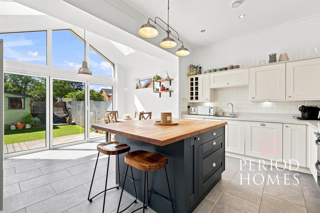 House in Brentwood, Warley - View 4