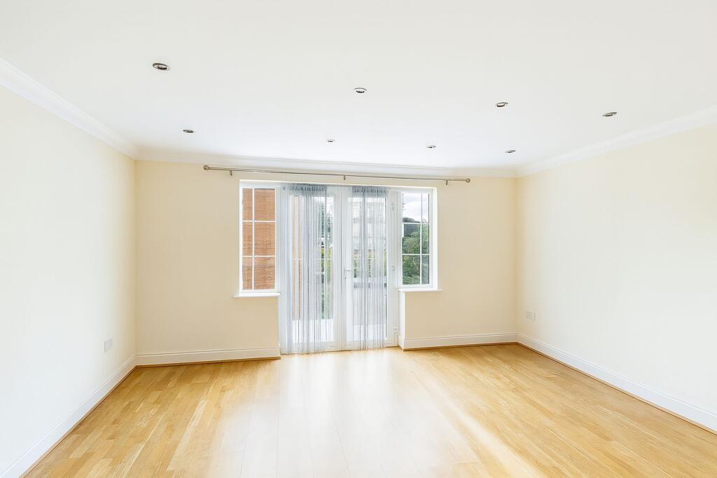Main image of property: Franklins, Maple Cross, WD3