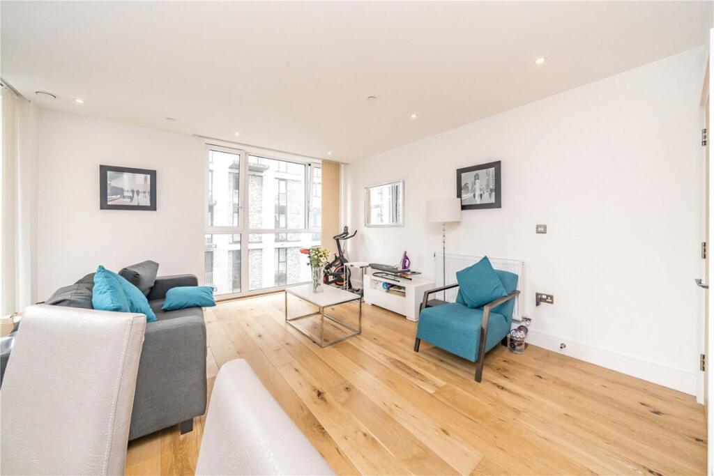 Apartment in London, Caxton Street Works, Canning Town - View 4