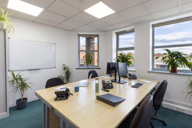 4 Person Office To Rent In Hitchin Hertfordshire