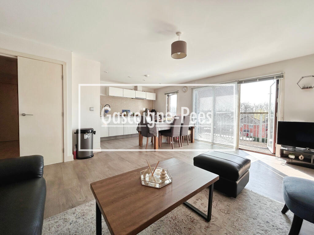 Main image of property: Beggarwood, RG22