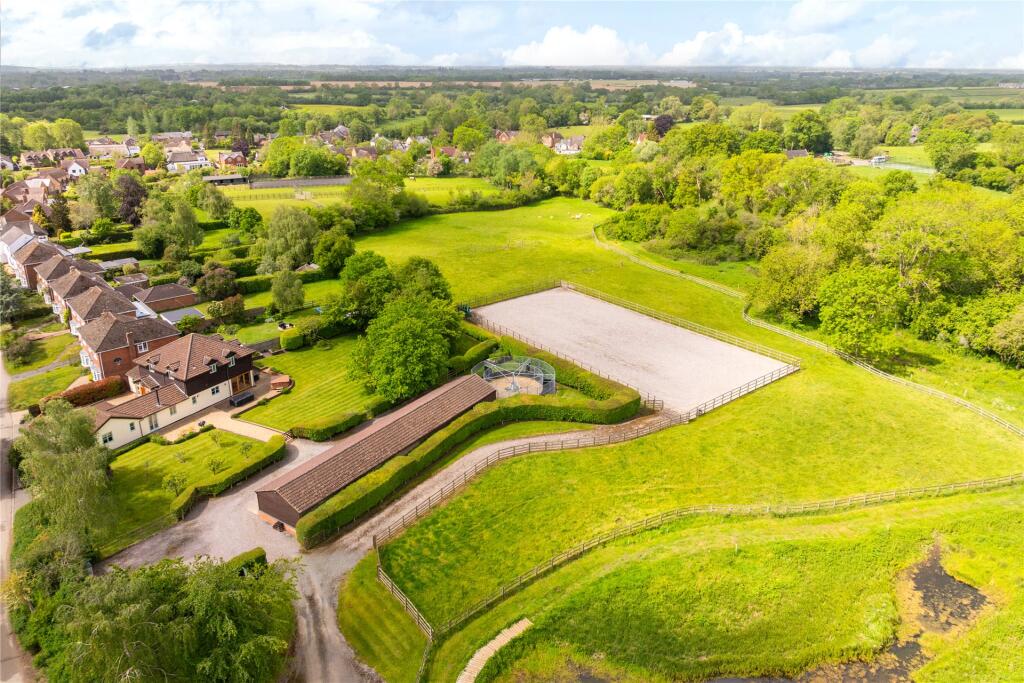 Main image of property: Wood End, Little Horwood, Milton Keynes, Buckinghamshire, MK17