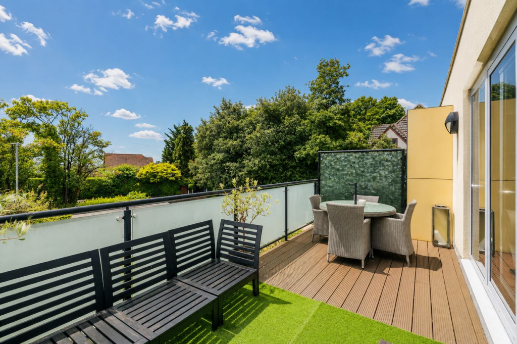 Apartment in Poole - View 2