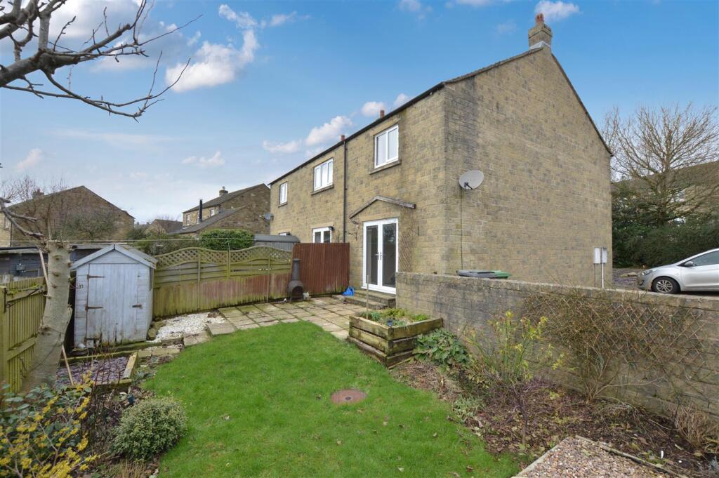 2-bed terraced on I'Anson Close, Leyburn, £210,000