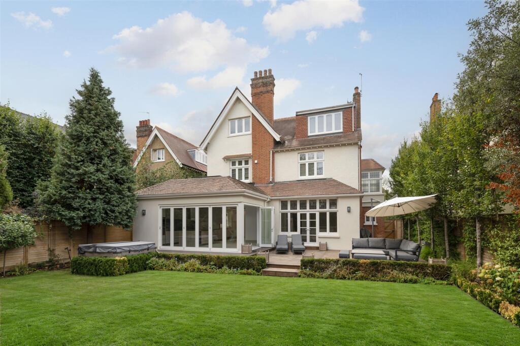 House in London - View 3