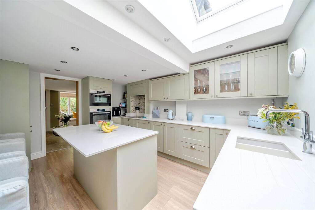 House in Guildford, Elm Corner, Ockham - More